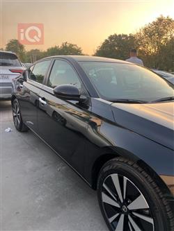 نيسان ألتيما